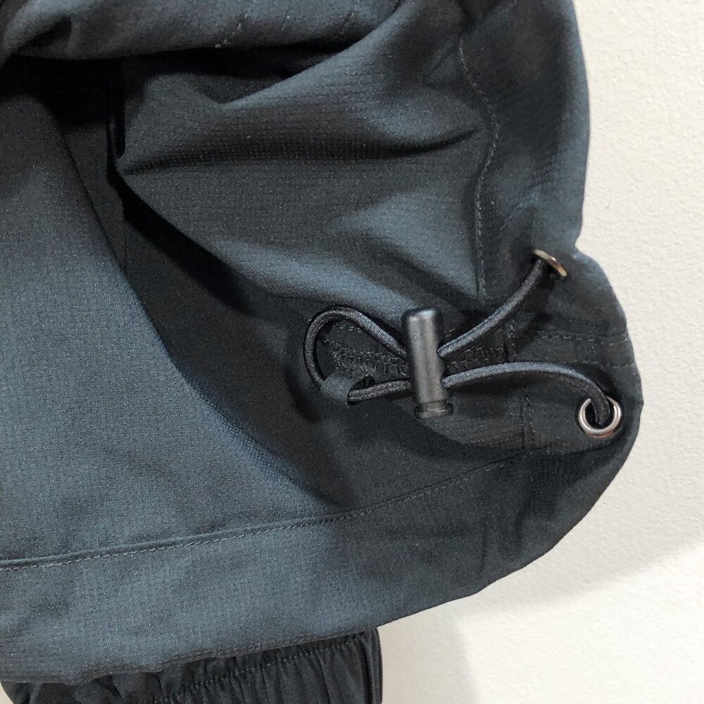 EUC GIRLFRIEND COLLECTIVE Men's Black Swish Half-Zip Windbreaker Jacket 5X - Picture 10 of 16